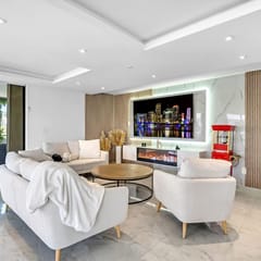 2200sqft Waterfront Luxe Condo Close to beach