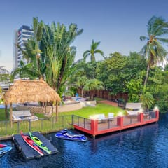Waterfront Jungle House, Heated, Kayaks & Sunset