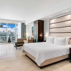 Fontainebleau Miami Resort