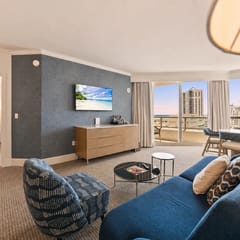 FontaineBleau 1 Bedroom Suite | Pool & Water Views