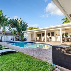 Sunshine Oasis Villa - Hollywood Getaway