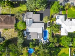 Heated Pool Home Close to Beach  Pool Table
