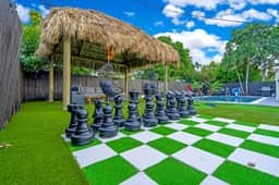 Miami Private Pool  Ping Pong Golf & Arcade Game