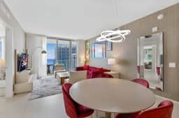 Oceanview Luxe Condo | Balcony, Gym & Beach Access