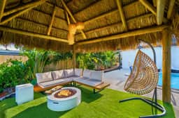 Paradise Sunset Waterfront Home  Firepit Kayaks