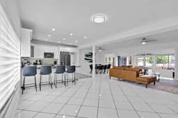 Waterfront Heated Pool Home Game & 6 min Beach