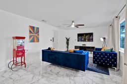 Waterfront House  Cozy Bar Area and Arcade Games