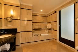 523 Sorrento Tower