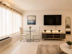 Location A+ 5 min walk to Beach | Charming 1BDR - Image 3
