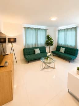 Location A+ 5 min walk to Beach | Charming 1BDR - Image 2
