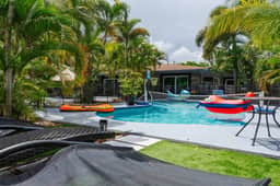 Jungle by the Sea Luxury 5BR & 1LR Villa - Image 2