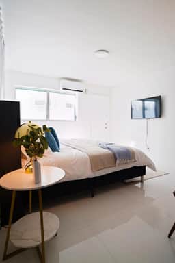 Location A+ 5 min walk to Beach | Cozy 1BDR - Image 4