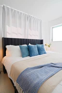 Location A+ 5 min walk to Beach | Cozy 1BDR - Image 2