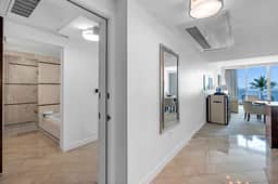 FontaineBleau Suite - Image 4