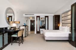 Fontainebleau Miami Resort - Image 5
