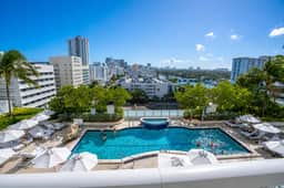 Fontainebleau Miami Resort - Image 5