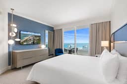 Fontainebleau Miami Resort - Image 3