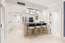 Fontainebleau | 1BR Ocean, Bay & Skyline View - Image 5