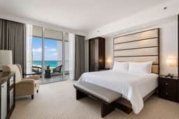 FontaineBleau | 1BR Striking Resort & Ocean View - Image 4