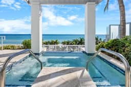 Fontainebleau Miami Resort - Image 5