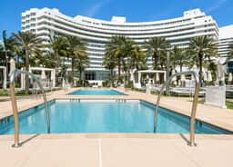 Fontainebleau Miami Resort - Image 2