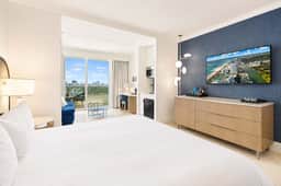 Fontainebleau Miami Resort - Image 2