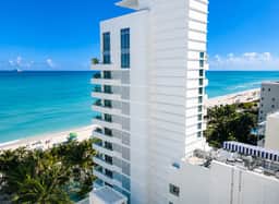 Fontainebleau Miami Resort - Image 2