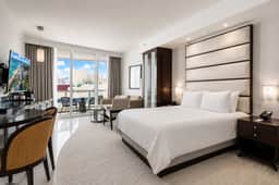 Fontainebleau Miami Resort - Image 4