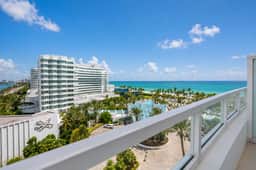 Fontainebleau Miami Resort - Image 5