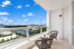 Fontainebleau Miami Resort - Image 3