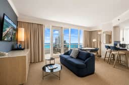 FontaineBleau|1BR w/ City View & Spa Passes - Image 3