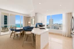 FontaineBleau|1BR w/ City View & Spa Passes - Image 5