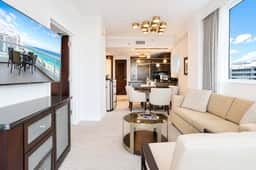 FontaineBleau|1BR Corner Beachfront w/ Spa Passes - Image 4