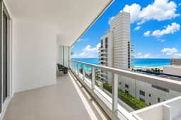 Fontainebleau Miami Resort - Image 2