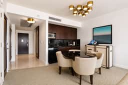 Fontainebleau Miami Resort - Image 5