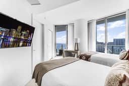 2BR Ocean View | Balcony, Pool, Gym & Beach Access - Image 3