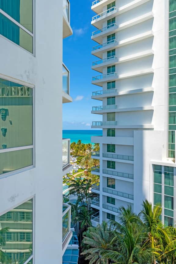 FontaineBleau Suite Ocean view Renovated Unit