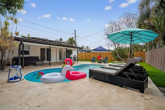 Imperial Palm  Heated Pool, Mini Golf, Game Room!