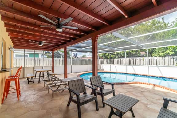 Poolside Paradise in North Lauderdale