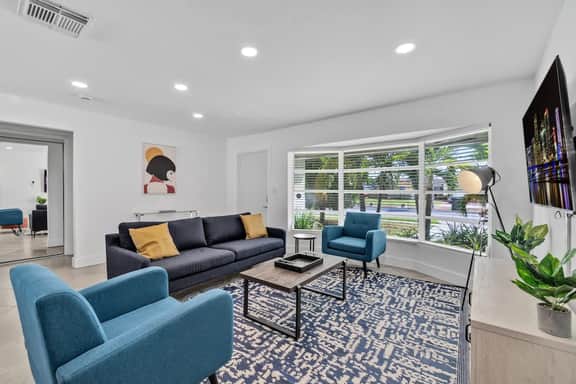 Poolside Paradise in North Lauderdale