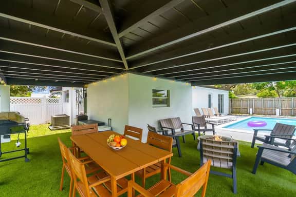 Private Heated Pool Home Arcade Games & Firepit