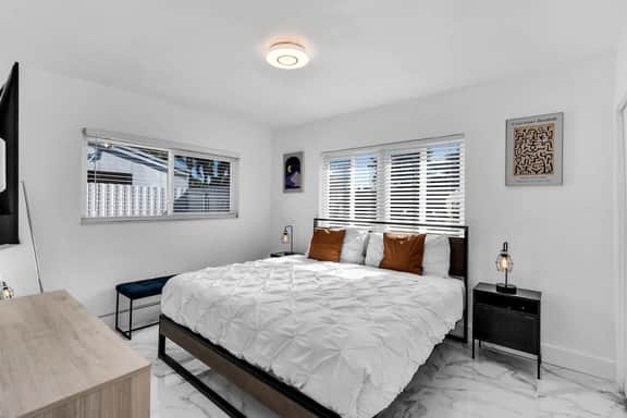 Relax & Play Hollywood Private Pool Home & Arcade
