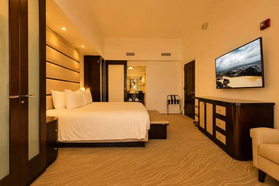 523 Sorrento Tower