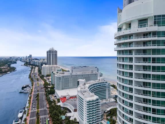 Tresor Tower Miami Resort - Image 4