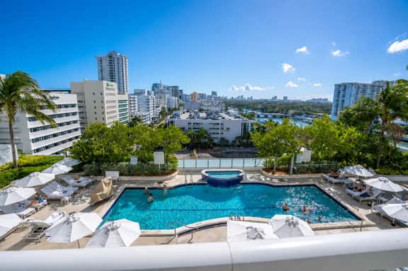 Fontainebleau Miami Resort - Image 5