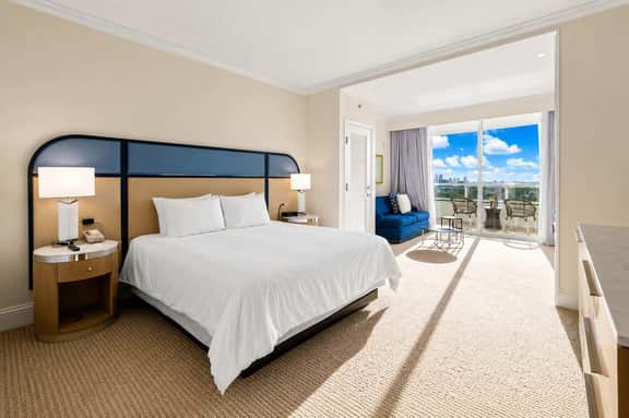 Fontainebleau Miami Resort - Image 5
