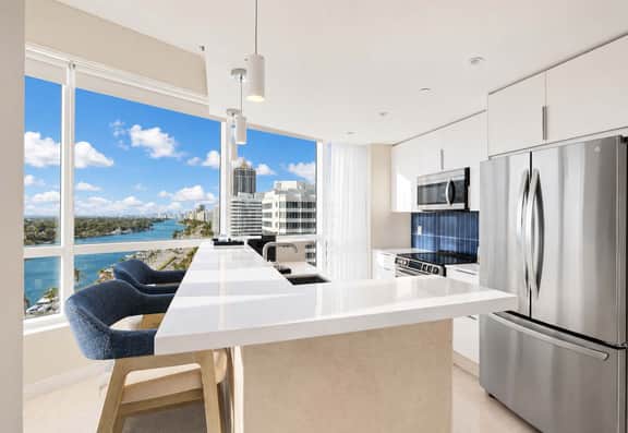 Fontainebleau Miami Resort - Image 4