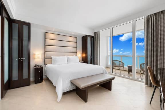 Fontainebleau Miami Resort - Image 3