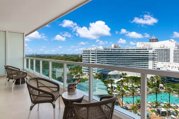 FontaineBleau | 1BR Striking Resort & Ocean View - Image 3