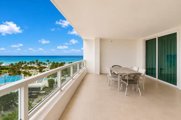 FontaineBleau|1BR Low Floor w/ Ocean & Resort View - Image 3